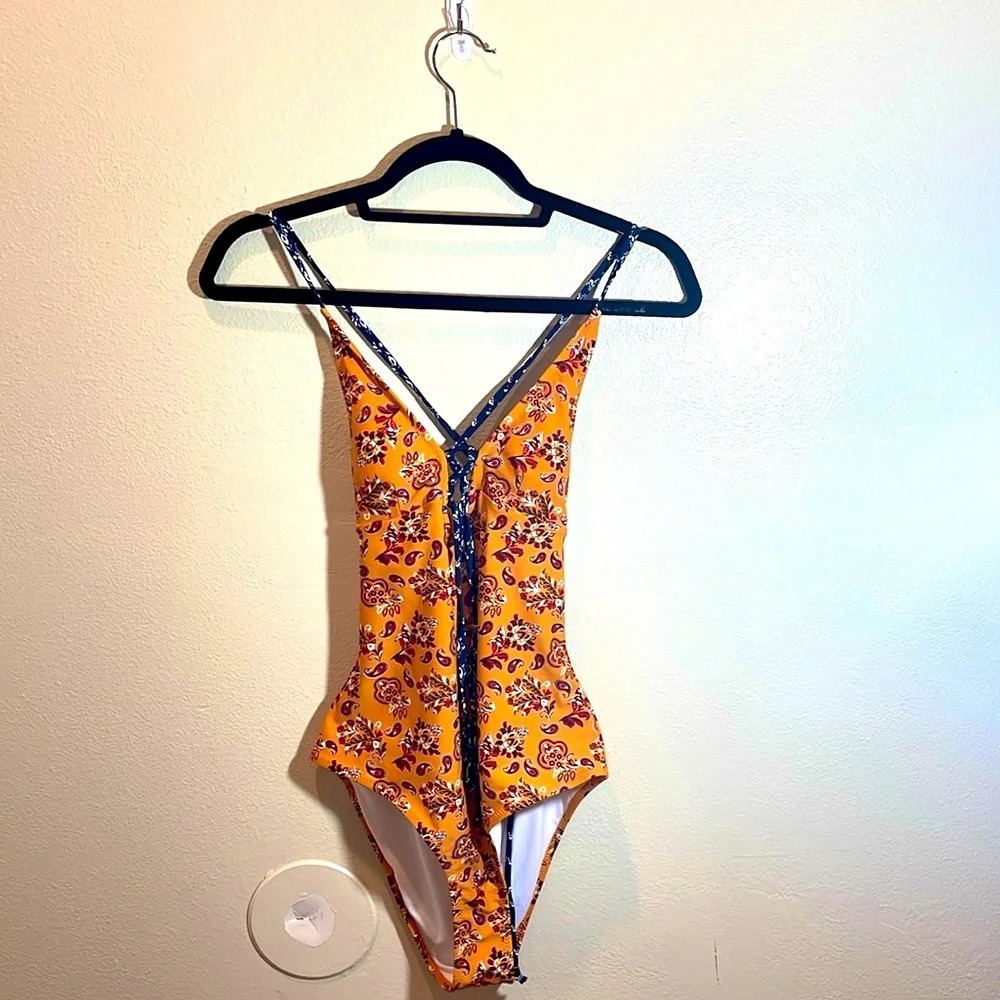 CUPSHE Light Up The Night Print One-Piece Swimsuit size medium - Picture 3 of 9